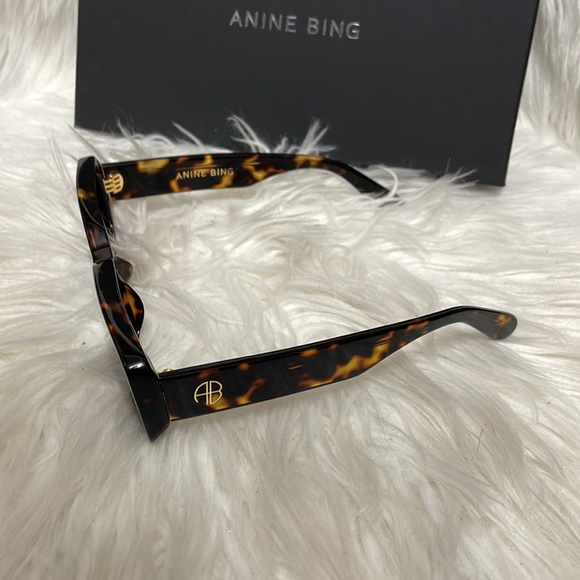 Anine Bing sun glasses - Picture 3 of 4